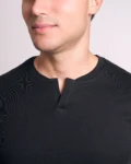 7362346811477-CAMISETA_PIMA_-_GOLA_V_-_PRETO
